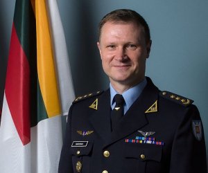 Бывший главком ВВС Литвы уволен со службы из-за дискредитации министра обороны и главкома ВС (дополнено)