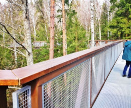 2. Конструкция максимально безопасная и отлично подходит для семейного отдыха. 2