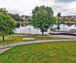 2. Сам город не только уютный, но и со своими изюминками. Набережную вокруг двух озёр в центре привели в порядок совсем недавно. 2