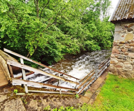 12. А когда-то именно она дала первое электричество в Зарасайском районе. 4