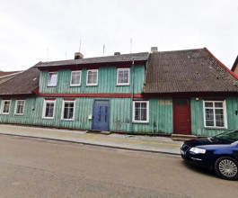 5. Вокруг деревянные домики XIX века, которые есть только в этой, западной, части страны. 5