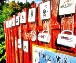 6. Вот такие авторские сувениры можно приобрести, не отходя от трассы.  6