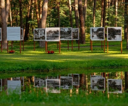 2. Помимо интеллигенции, городок облюбовали туристы из далёких Боливии, Аргентины и Бразилии. 2