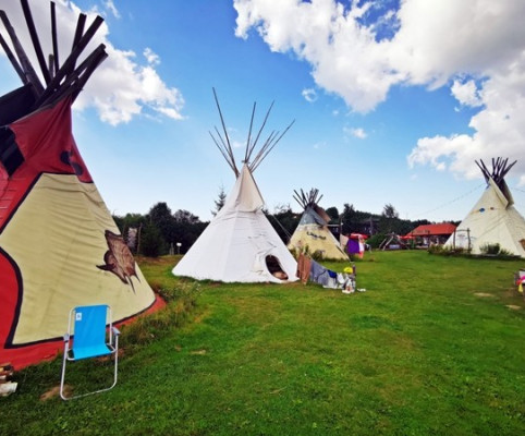 1. Знакомьтесь, деревня североамериканских индейцев Виннету. 1