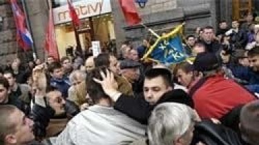 На Украине началось силовое противостояние