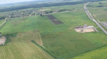 Продление на 3 года запрета на продажу земли иностранцам повысит возможности литовских фермеров