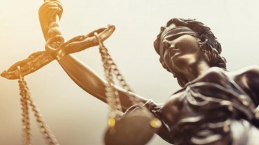 Адвокаты рассмотрят возможность временно прекратить бесплатную правовую помощь