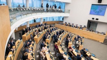 Сейм Литвы призывает не допускать попытки России определить будущее Беларуси (дополнено)