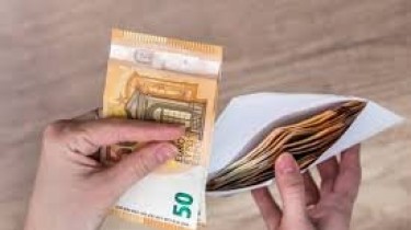 В 2025 году минимальная зарплата в Литве может вырасти до 1038 евро