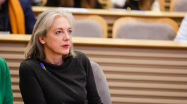 Скайсгирите: Литва поддерживает отношения с Израилем, а не с разыскиваемым МУС премьером