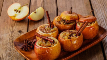 Осенние десерты: сладости без муки из фруктов и ягод