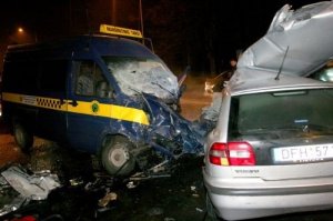 Кровавая авария под Каунасом: 3 человека погибли, 6 ранены