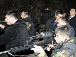 Качиньский и Саакашвили заявили об обстреле их кортежа