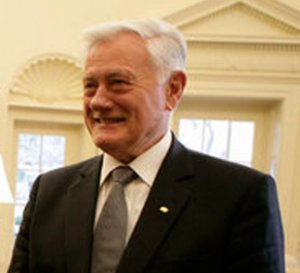 В.Адамкус: Россия не выполнила обязательств по Грузии