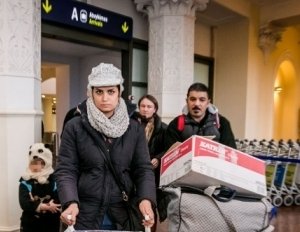 Первые беженцы, перемещенные в Литву, лишились вида на жительство в стране