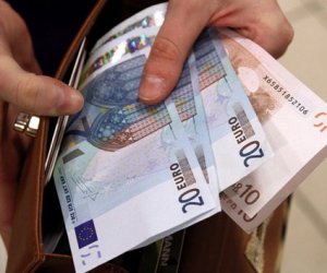 Правительство Литвы утвердило повышение минимальной месячной зарплаты