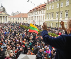 На торжества по случаю 100-летия восстановления государственности в Литву прибудут почетные гости