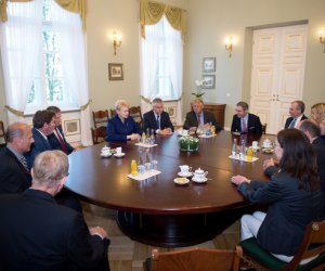 Президент Литвы: у трансатлантических отношений нет альтернативы (дополнено)