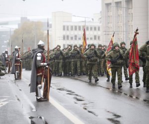 В параде литовской армии в Вильнюсе приняли участие почти 2 тыс. военных