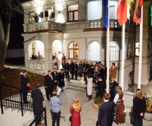 После реконструкции открылось посольство Литвы в Чехии