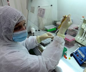 Большая волна проверок на коронавирус уже прошла, считает министр здравоохранения Литвы