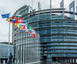 В здании Европарламента поселят бездомных