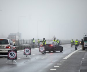 Полиция обещает усилить контроль за передвижениями, следить за местами скопления людей 