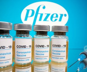 Литва получила 20-ю партию вакцины Pfizer – почти 100 тыс. доз