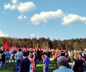 В Вильнюсе на "Великий марш в защиту семьи" собралось около 10 000 человек (видео)