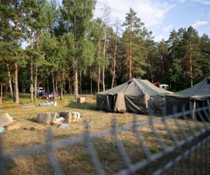 На полигоне в Руднинкай планируется поселить 800 незаконных мигрантов 