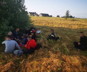 За сутки в Литве задержаны 144 мигранта, незаконно пересекшие литовско-белорусскую границу 