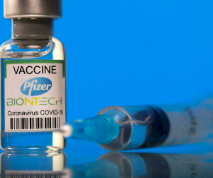 Вакцинация третьей дозой вакцины от COVID в Литве - в ближайшие недели