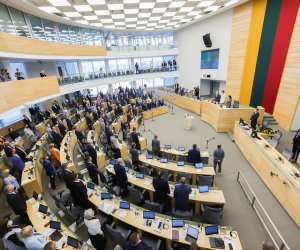 В Сейме - обсуждение госбюджета Литвы на 2022 год, бюджетов социальных фондов
