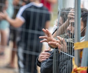 В Кабмине - поправки о правах мигрантов после срока задержания
