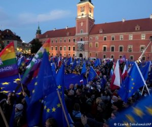 Сеть Европейских судов в Вильнюсе рассмотрит вопрос об исключении Польши из организации