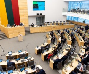В Сейме Литвы – финальное голосование по обязательной вакцинации части работников