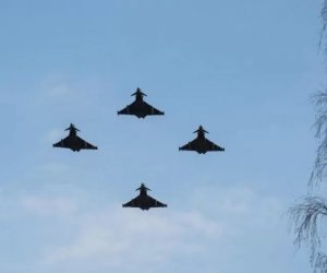 Истребители НАТО пять раз сопроводили российские самолеты
