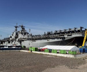 В Литву прибыл десантный корабль USS Kearsarge Соединенных Штатов Америки