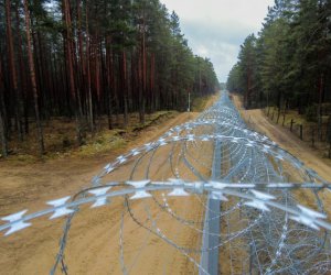 Литовские пограничники на границе с Беларусью развернули 107 нелегальных мигрантов