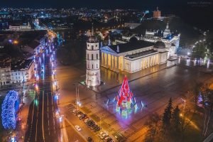 В столице Литвы на Кафедральной площади и в Президентуре зажгутся Рождественские елки