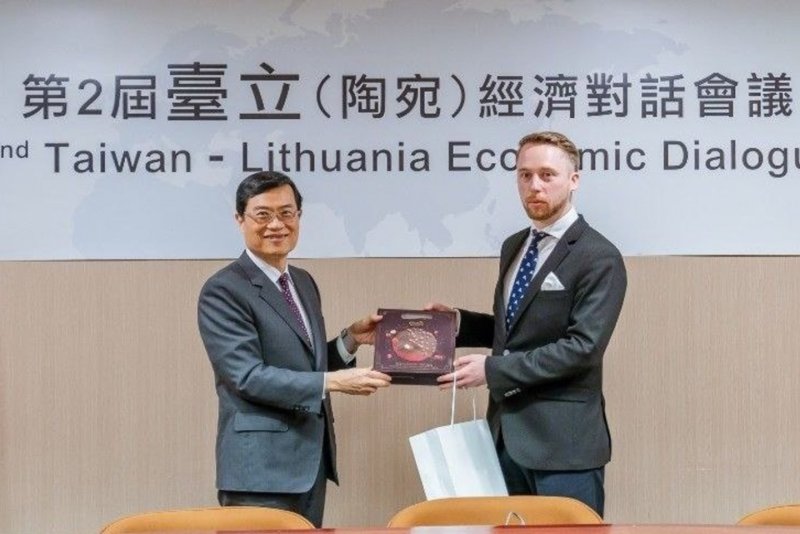 Литва и Тайвань подписывают соглашения о сотрудничестве (дополнено)