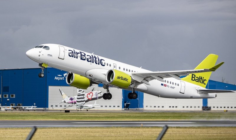 АirBaltic объявил о начале летнего сезона из Вильнюса: он будет летать по 4 новым направлениям