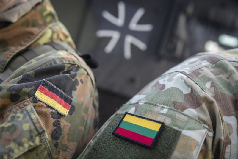 На Гайжюнском полигоне начались учения военных Литвы, Франции и Германии