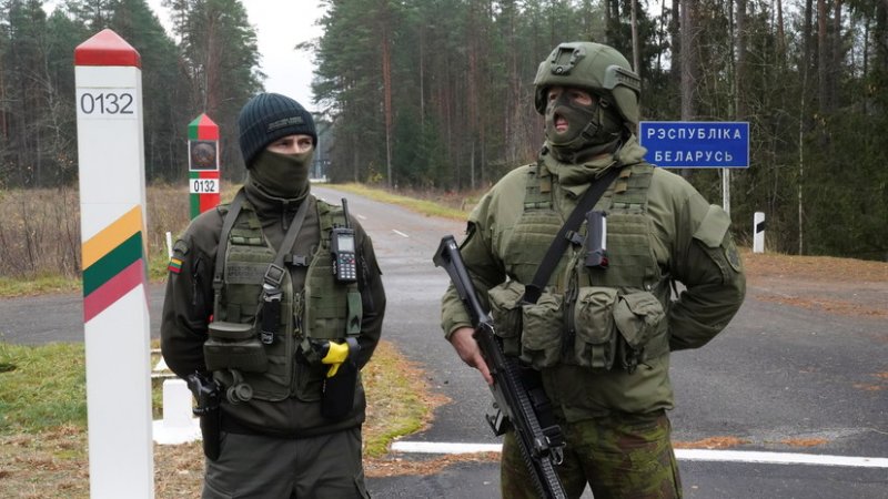 Замглавы СОГГЛ: еще в этом году вооружение пограничников будет отвечать стандартам НАТО