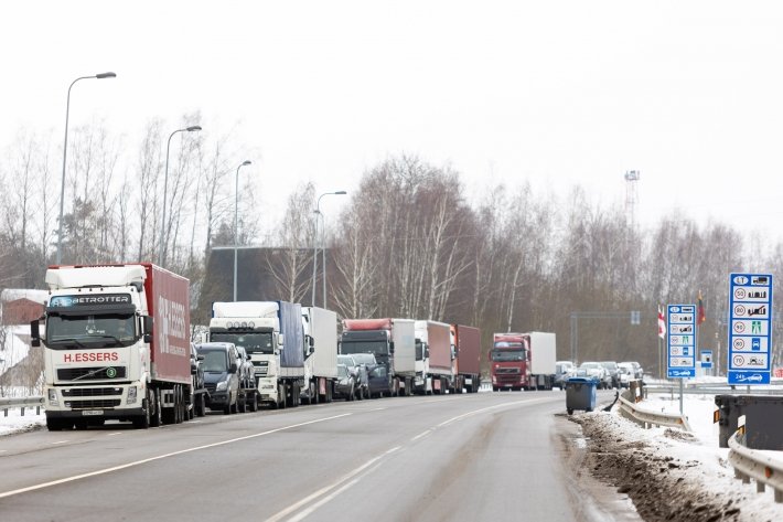 СОГГЛ: на оставшихся погранпунктах с Беларусью растут очереди грузовиков