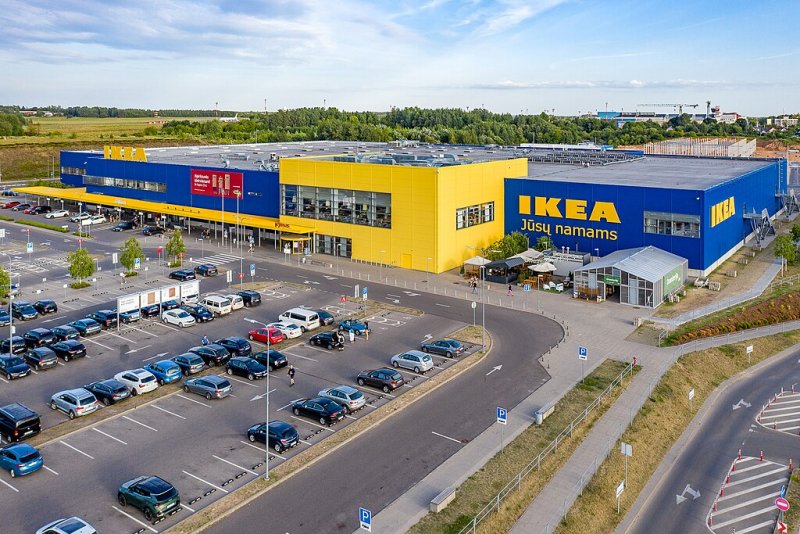 При расследовании пожара на складе Ikea в Вильнюсе, рассматривается и поджог