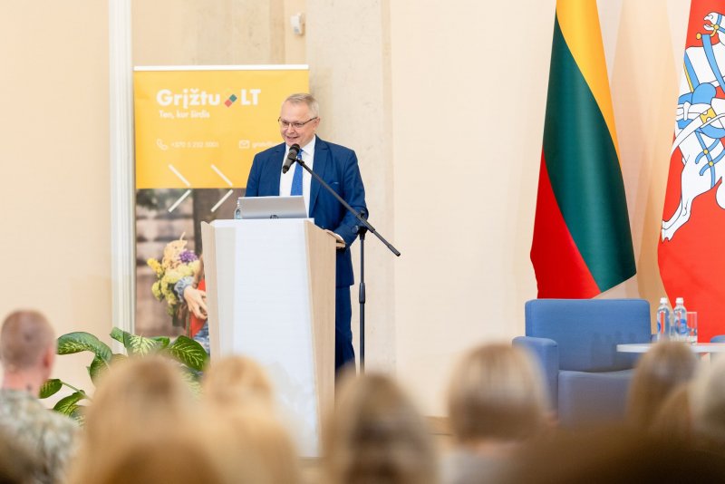 МИД Литвы ознакомил представителей диаспоры с консультцентром Griztu LT